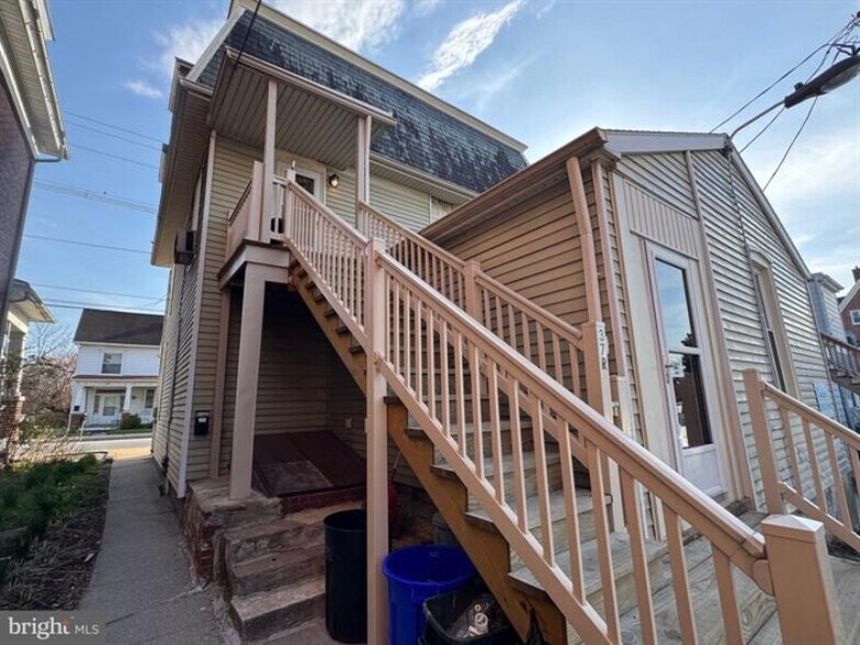 More Photos Of 37 W Main St, Dallastown Flex For Sale