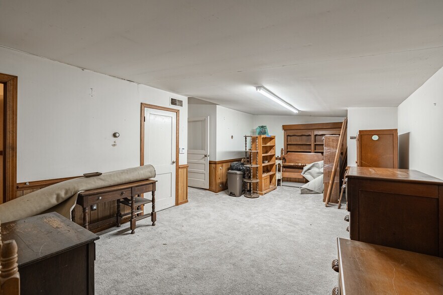 More Photos Of 664 Boulevard, Colonial Heights Office For Sale