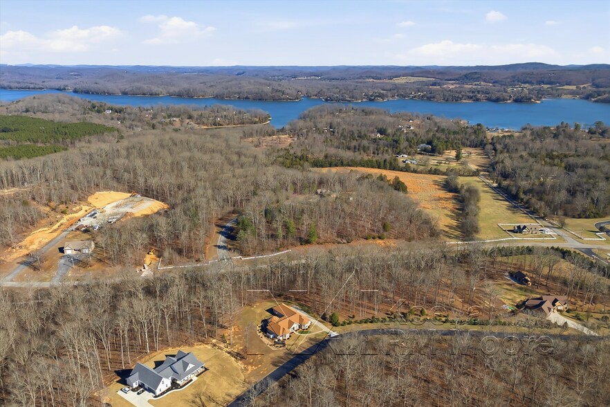 More Photos Of 1522 New Hope Rd, Rockwood Specialty For Sale