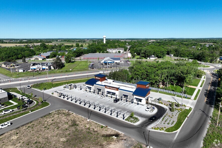 More Photos Of 1604 Crossings Loop, Sartell Carwash For Sale