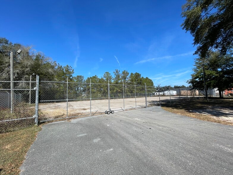 More Photos Of SW Arlington Blvd, Lake City Land For Lease