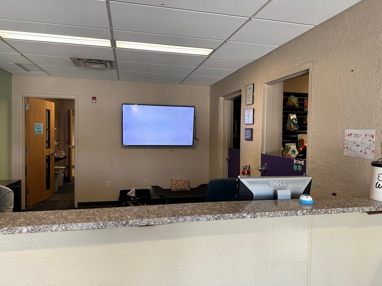 More Photos Of 222 N 44th St, Lincoln Freestanding For Sale