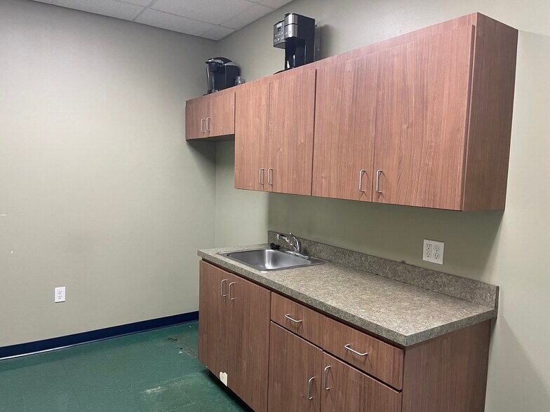 More Photos Of 1806 33rd St, Orlando Flex For Sale