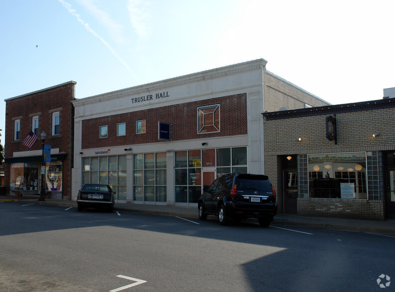 Primary Photo Of 9411 Main St, Manassas Coworking Space