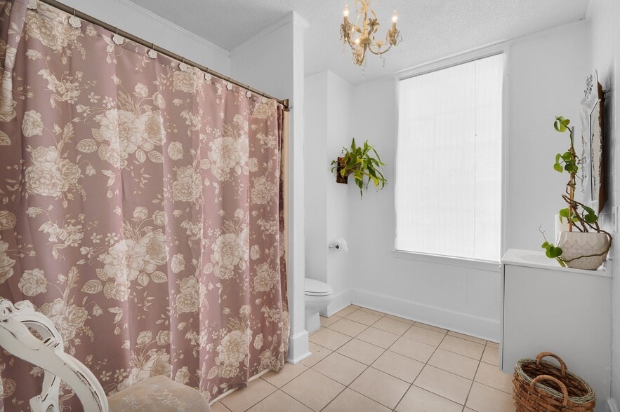 More Photos Of 2312 Abercorn St, Savannah Storefront Retail Residential For Sale