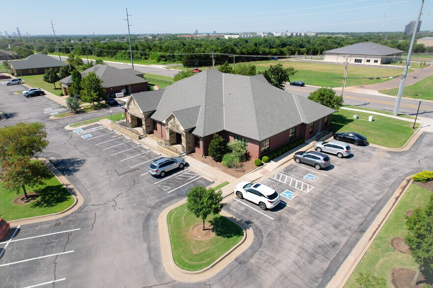 More Photos Of 9212 N Kelley Ave, Oklahoma City Office For Sale