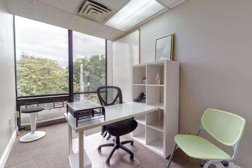 More Photos Of 545 Island Rd, Ramsey Medical For Lease