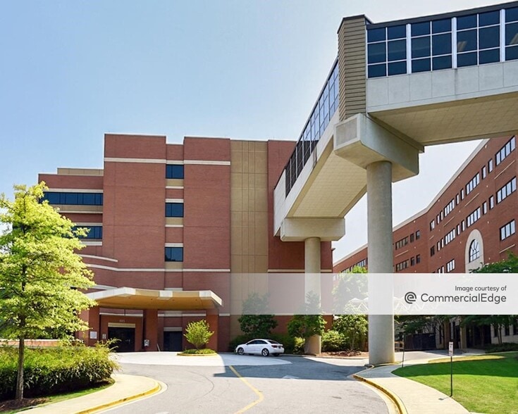 More Photos Of 805 Saint Vincents Dr, Birmingham Medical For Lease