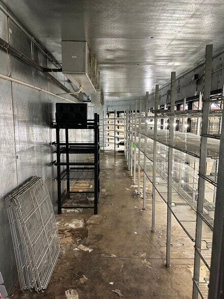 More Photos Of 4410 S Division Ave, Grand Rapids Drugstore For Sale