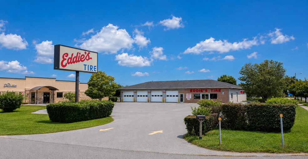 Primary Photo Of 1126 Diamond Dr, Hagerstown Auto Repair For Sale