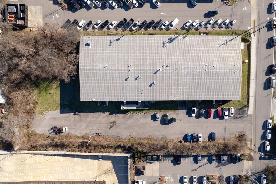More Photos Of 520 Merritt Ave, Nashville Warehouse For Sale