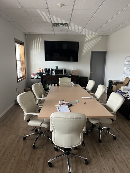 More Photos Of 36 Garden St, New York Mills Manufacturing For Sale