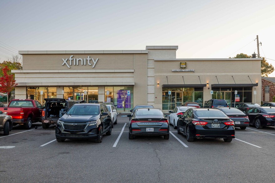 More Photos Of 2847 Poplar Ave, Memphis Storefront Retail Office For Lease