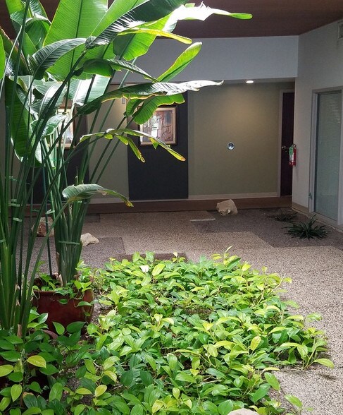 More Photos Of 3751 Pennridge Dr, Bridgeton Office For Sale