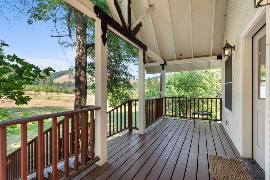 More Photos Of 48212 Clear Creek Rd, Halfway Hospitality For Sale