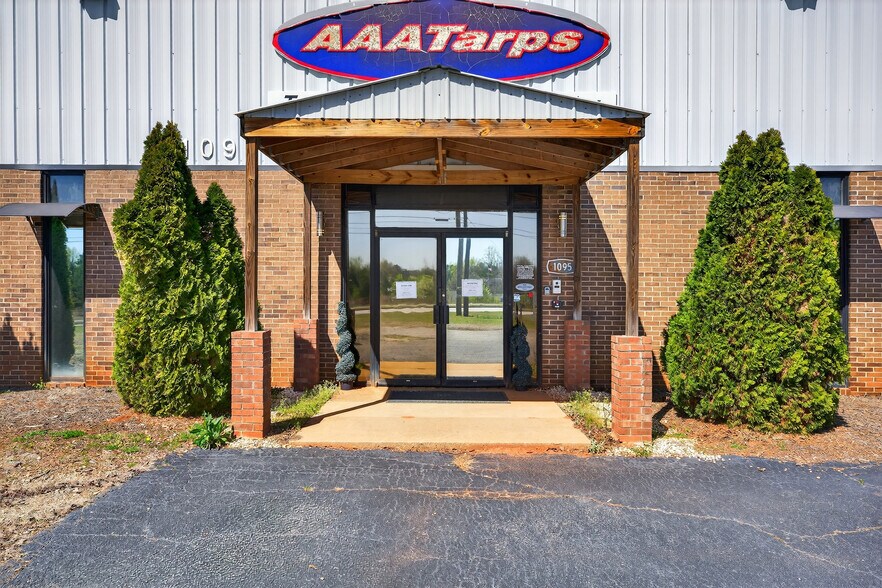 More Photos Of 1095 Southport Rd, Spartanburg Manufacturing For Sale