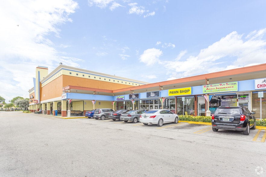 More Photos Of 4500-4698 NW 183rd St, Miami Gardens Storefront For Lease