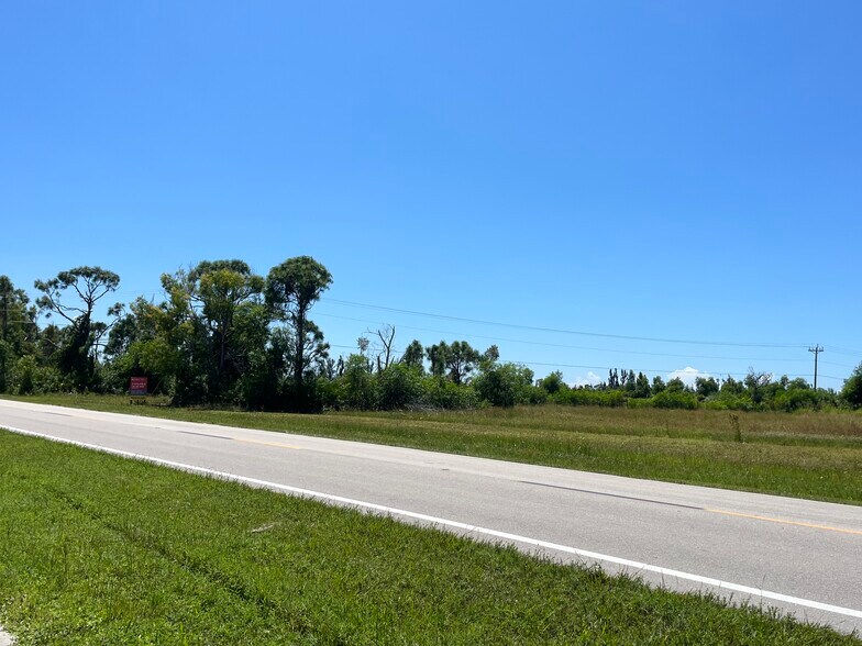 More Photos Of 8359 Stringfellow Rd, Saint James City Medical For Sale