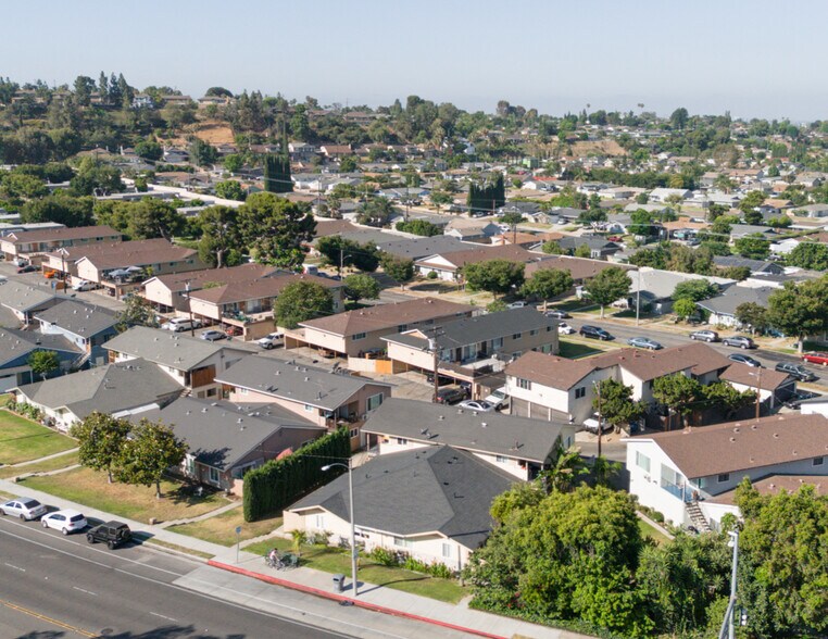 More Photos Of 419 N Tustin Ave, Anaheim Apartments For Sale