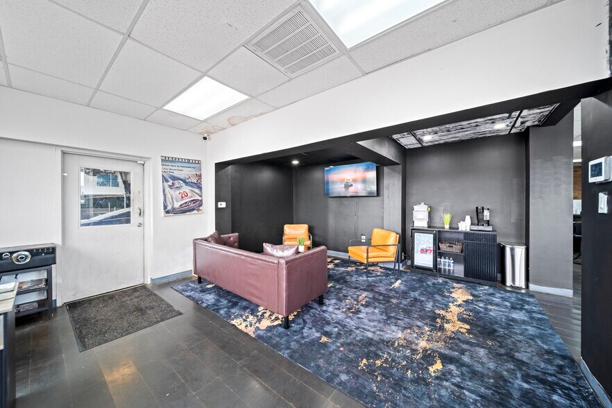 More Photos Of 5250 E Main St, Columbus Auto Dealership For Sale