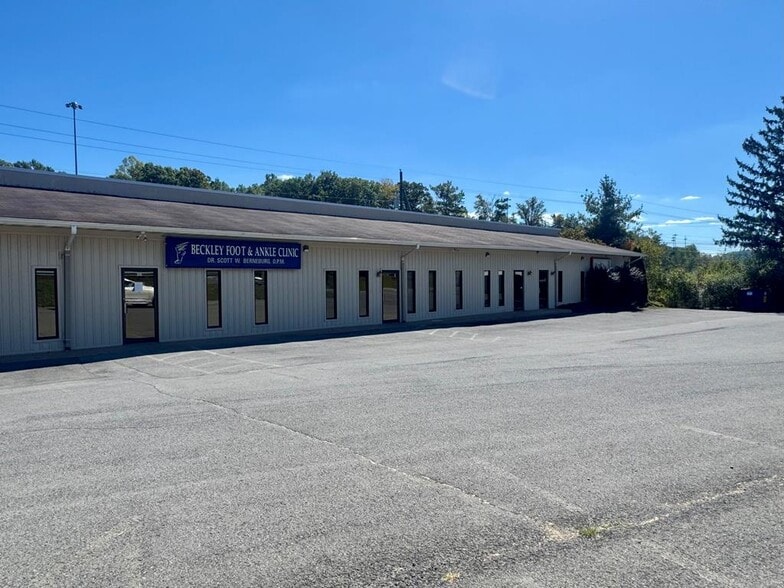 More Photos Of 311-325 Harper Park Dr, Beckley Office For Lease