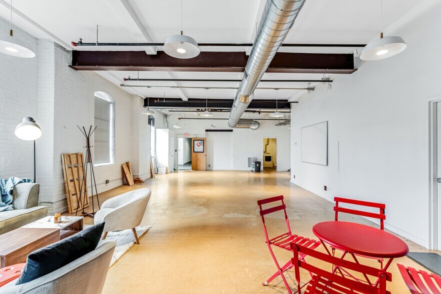 More Photos Of 219 Cuthbert St, Philadelphia Loft Creative Space For Lease