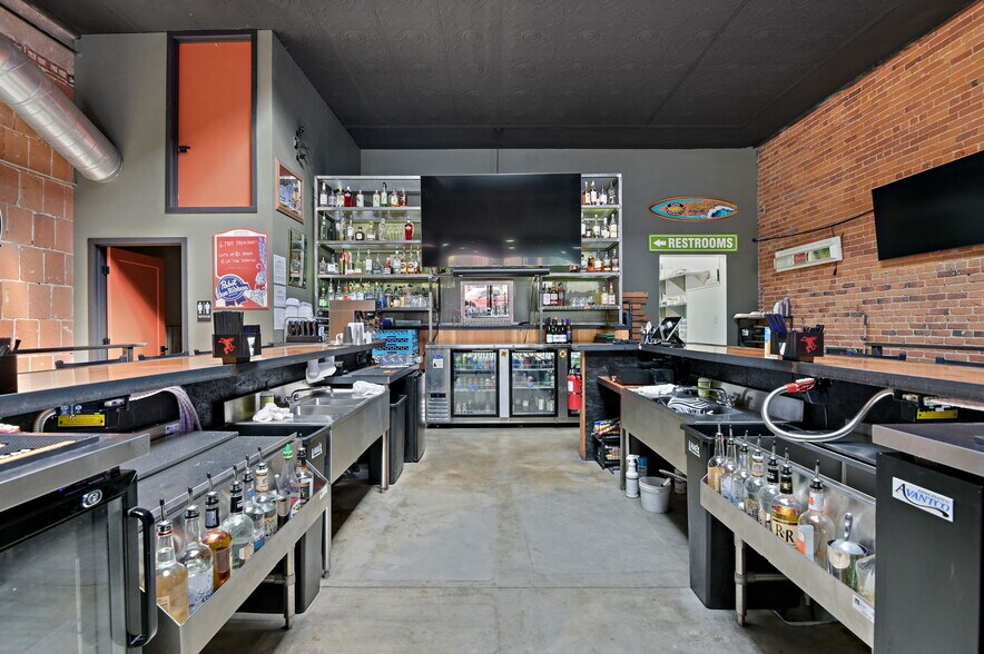 More Photos Of 207 Main Ave, Chewelah Restaurant For Sale