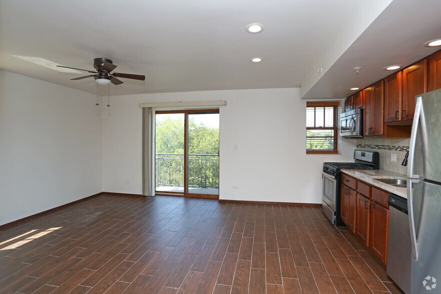 More Photos Of 7 S Stolp Ave, Aurora Apartments For Lease