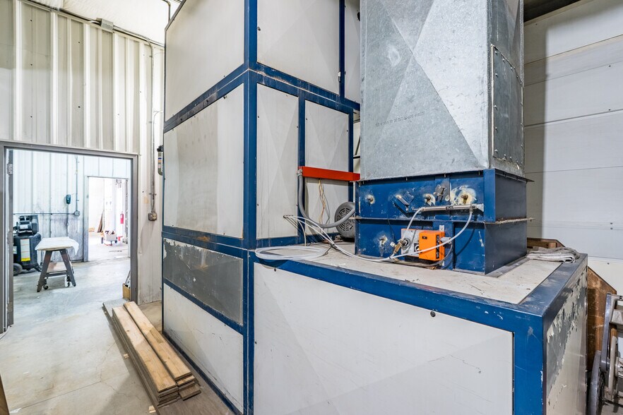 More Photos Of 459 Southgate Dr, Tomahawk Industrial For Sale