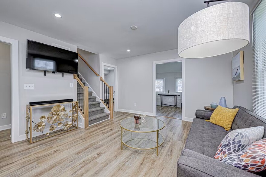 More Photos Of , Indianapolis Multifamily For Sale