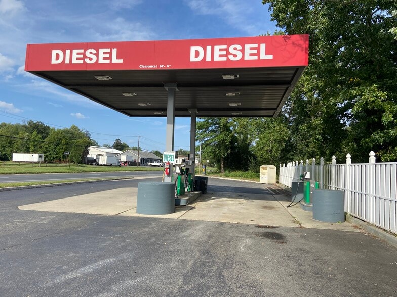 More Photos Of 1299 US Highway 130, Robbinsville Service Station For Sale