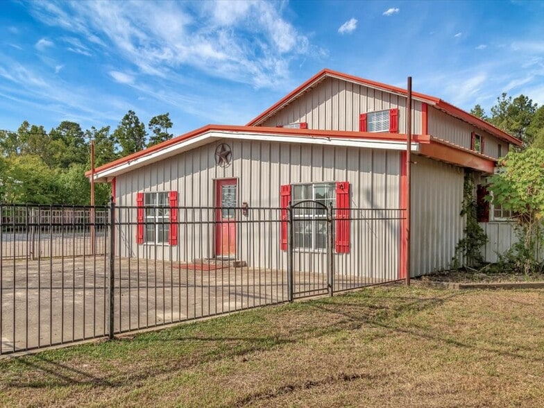 More Photos Of 2755 US Highway 69, Lufkin Storefront Retail Office For Sale