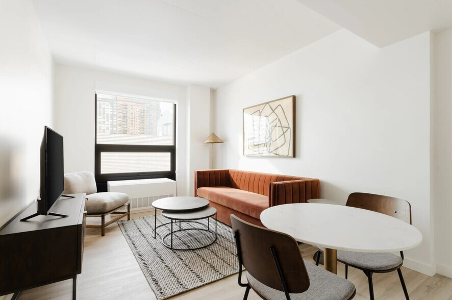 More Photos Of 45-06 Pearson St, Long Island City Hospitality For Lease