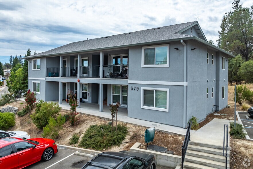 More Photos Of 575-579 Racquet Way, Diamond Springs Apartments For Sale