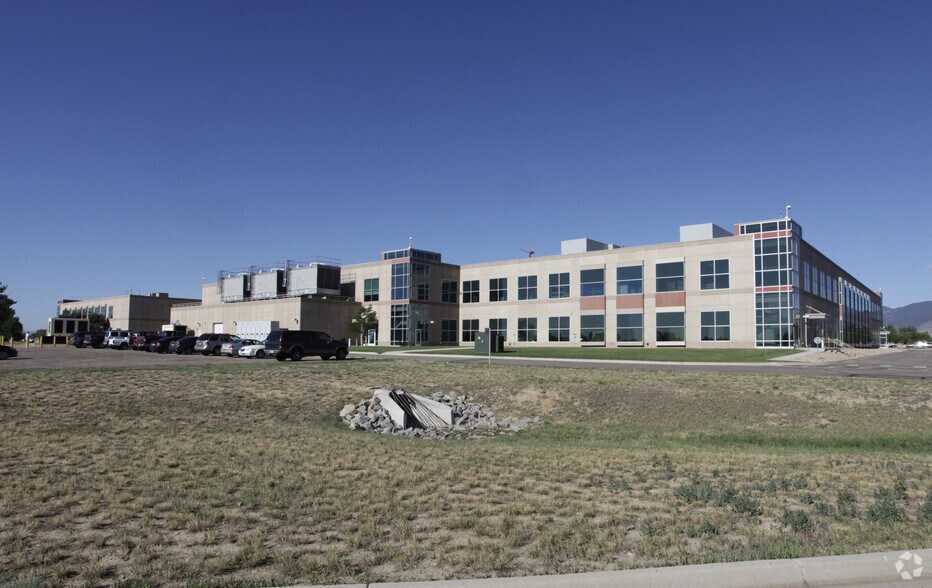 More Photos Of 378-389 Disc Dr, Longmont Research And Development For Lease