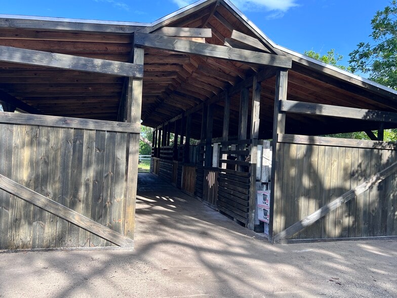 More Photos Of 22226 Sr 64, Bradenton Specialty For Sale