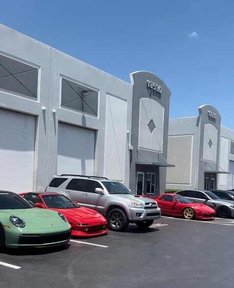 More Photos Of 13550 NW 107th Ave, Hialeah Gardens Warehouse For Lease