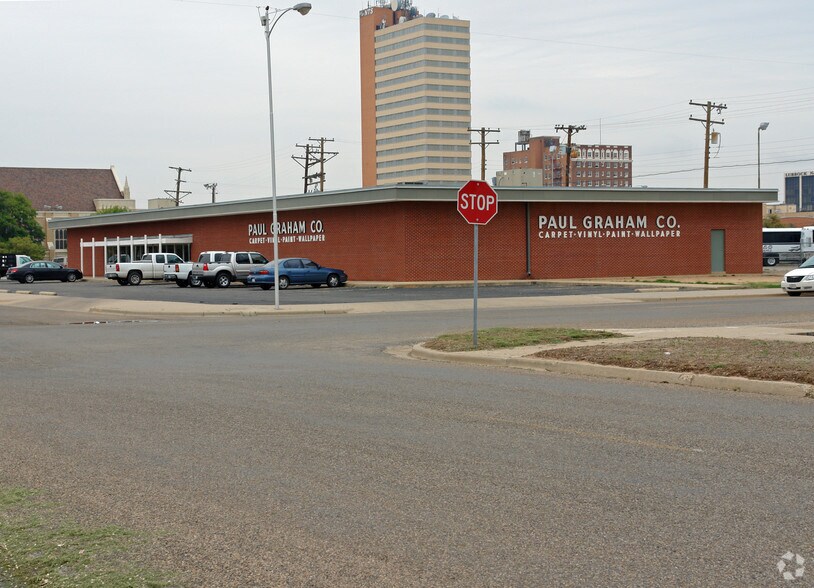 Primary Photo Of 1415 Avenue N, Lubbock Freestanding For Sale