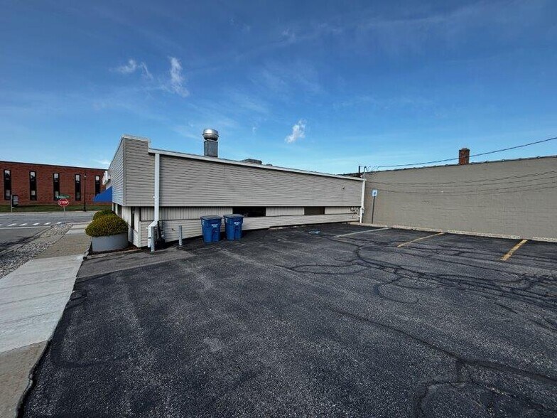 More Photos Of 2370 W Stadium Blvd, Ann Arbor Medical For Lease