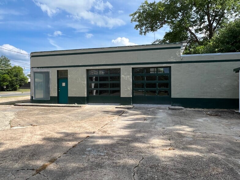 More Photos Of 101 W 3rd Ave, Buena Vista Restaurant For Lease