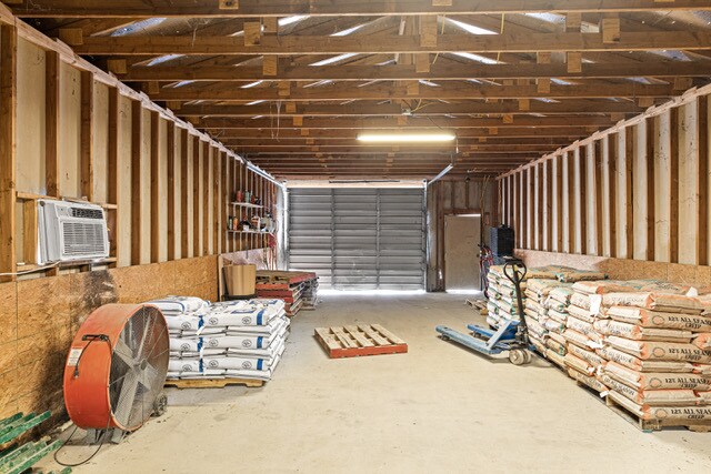 More Photos Of 691 N Hill St, Tatum Flex For Sale