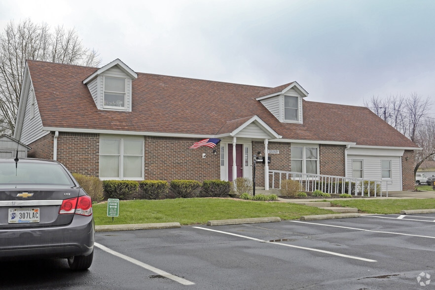 More Photos Of 102-104 Granby Dr, Cumberland Office For Lease