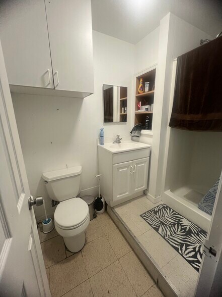 More Photos Of 3887 E US-90 Hwy, Lake City Warehouse For Sale