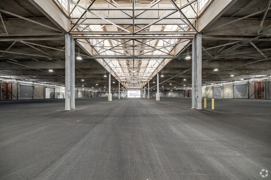 More Photos Of 1251 W Pier D St, Long Beach Warehouse For Lease