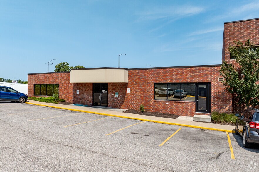 More Photos Of 4401-4435 O St, Lincoln Office For Sale