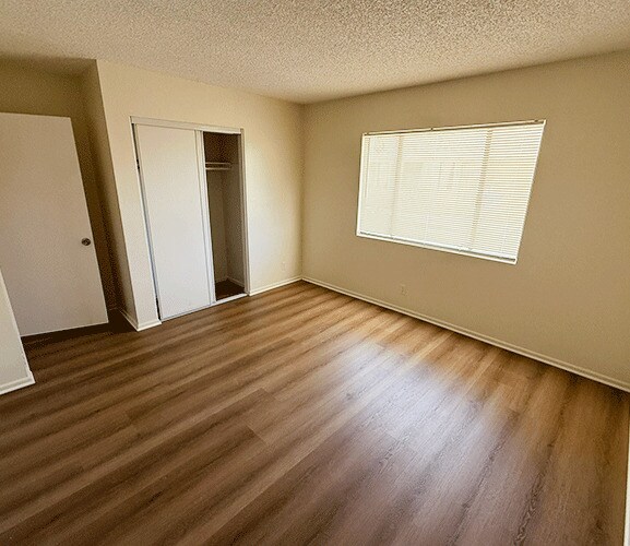 More Photos Of 19287 Highway 18, Apple Valley Apartments For Sale