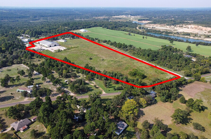 More Photos Of 8102 County Road 313 E, Tyler Distribution For Sale