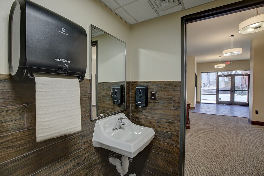 More Photos Of 810 S Rock St, Georgetown Apartments For Lease