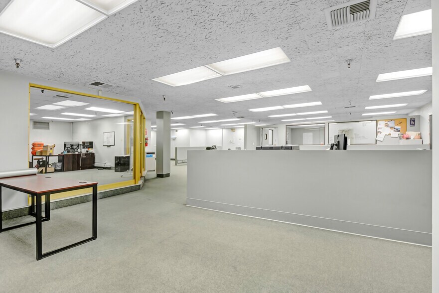 More Photos Of 401 W 4th St, San Bernardino Bank For Sale