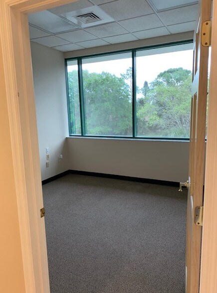 More Photos Of 9240 Bonita Beach Rd, Bonita Springs Medical For Lease